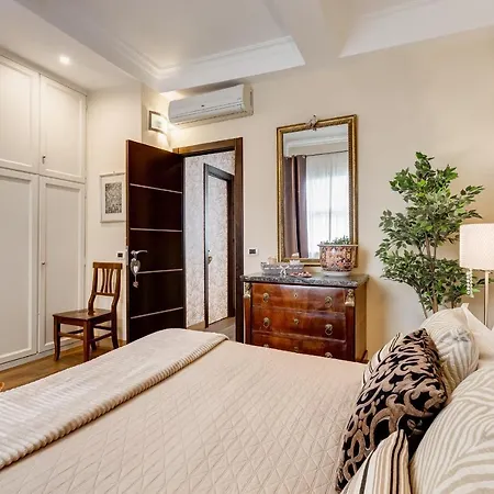 Piazza Di Spagna Fantastic Apartamento *